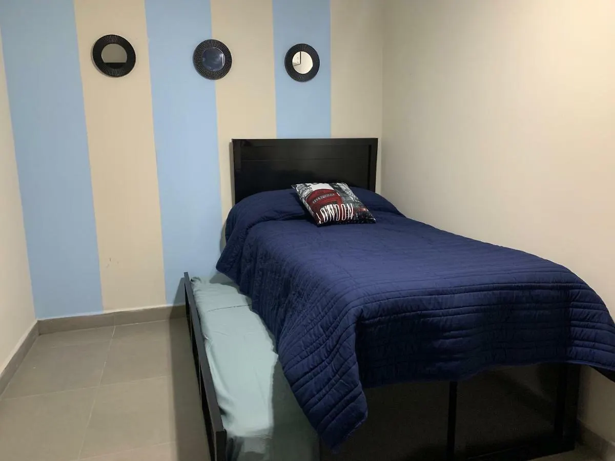 Zona Dorada: Amplio Departamento Para 12 Mazatlán